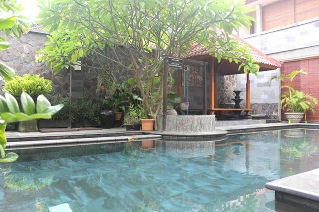 9 Bedroom Gerhana Villa Kuta Bali Kuta (Bali) Bagian luar foto